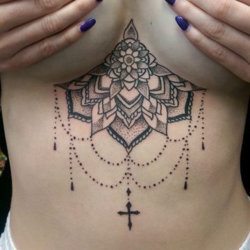 primitive-tattoo-sternum-mandala-beautiful-woman-female-cheain-cross-petra
